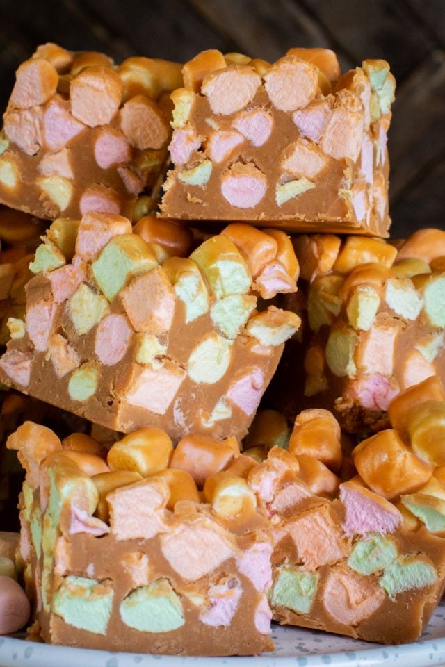 Peanut Butter Marshmallow Squares {Butterscotch Confetti} Retro Potluck
